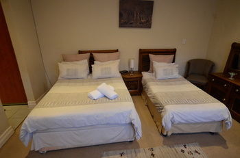 Norscot Manor Guest Lodge Сэндтон Экстерьер фото