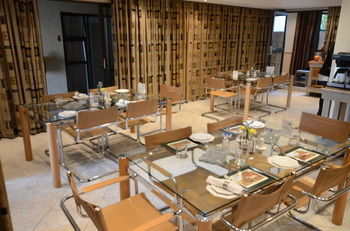 Norscot Manor Guest Lodge Сэндтон Экстерьер фото