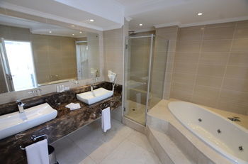 Norscot Manor Guest Lodge Сэндтон Экстерьер фото